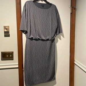 Patterned, lined Blue gray blouson dress
